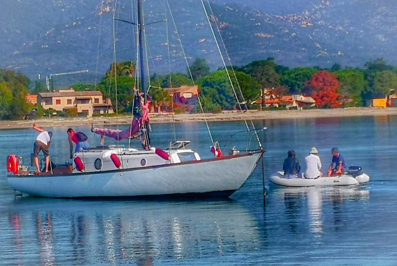 فندق Stlocavoile 2, Seuls A Bord D Un Voilier بورتو فيكشْيو المظهر الخارجي الصورة